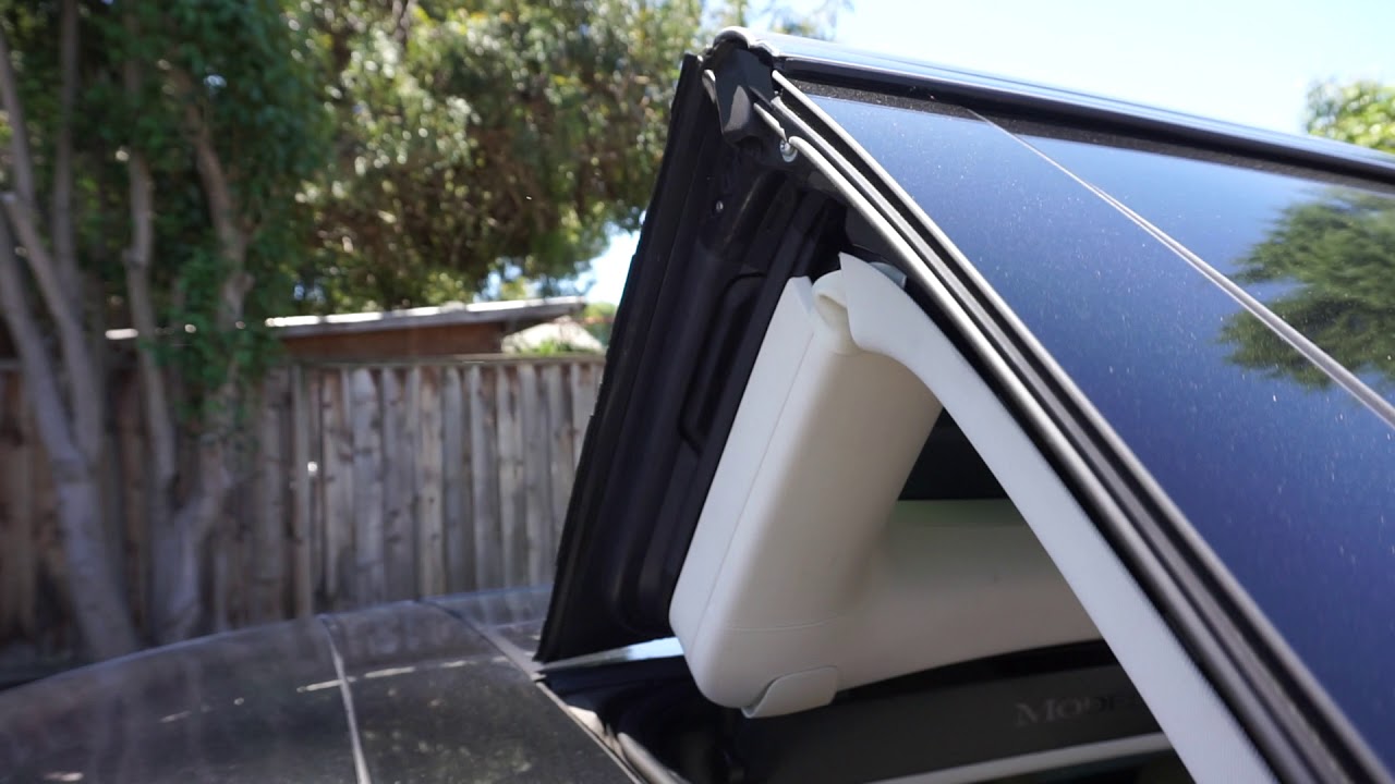 Tesla Falcon Wing Door Glass Seal deteriorating, refused replacement