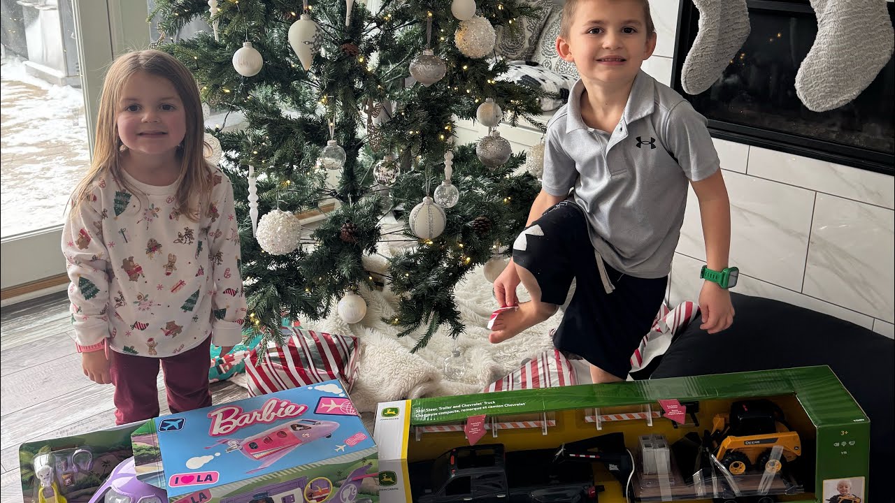 December 2024 - Hayes & Harlow Clips