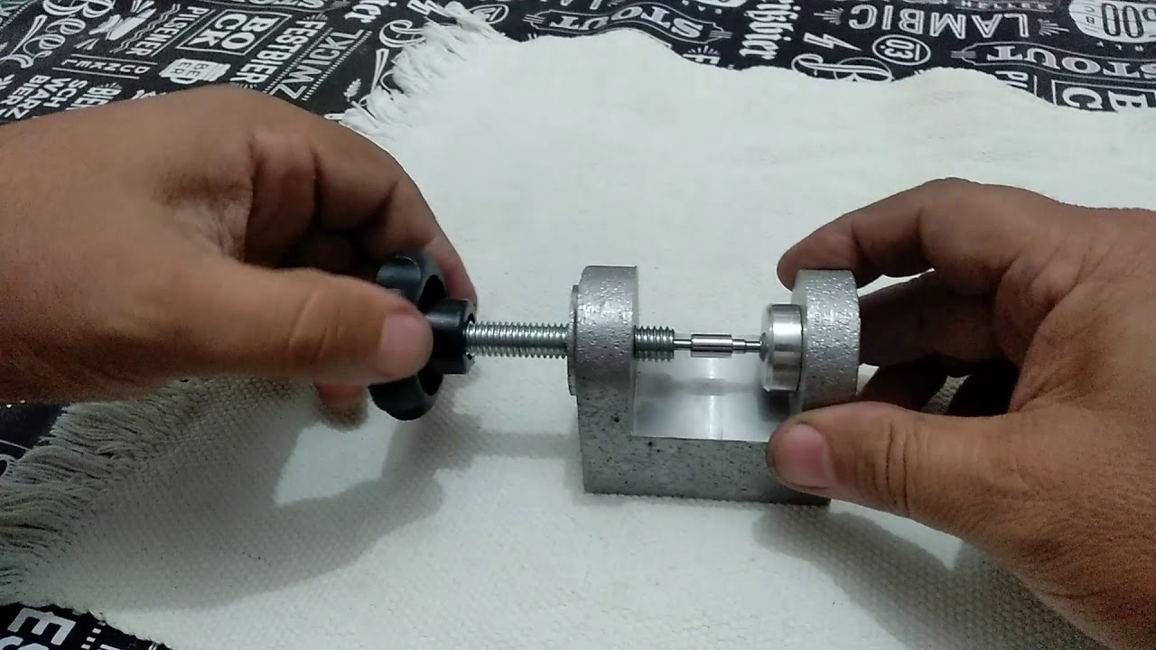 Dispositivo para desmontagem da engrenagem do contra angulo kavo 2068fgbn