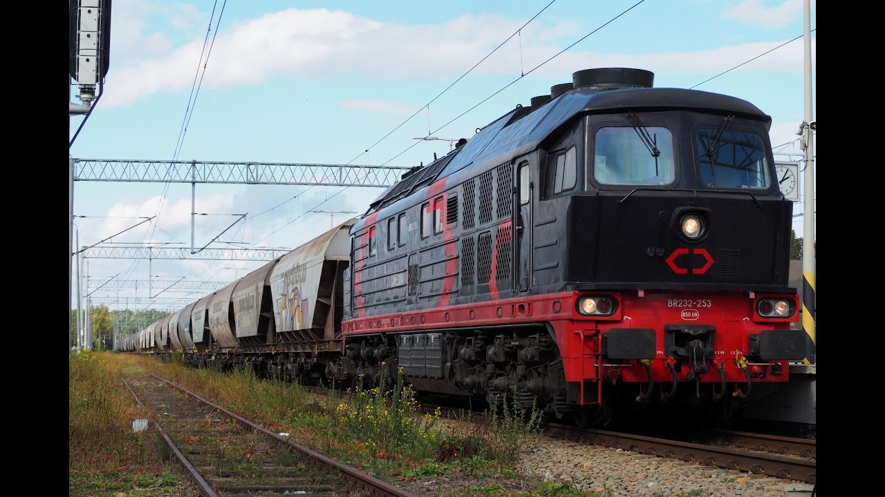 Diesel power BR232-253 Cargounit z zbożówkami odjeżdża z Żor + RP1