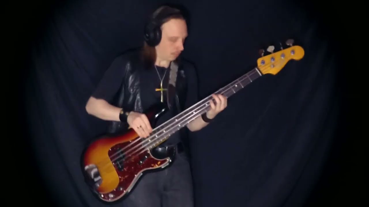 BLACK SABBATH - WICKED WORLD Bass Cover