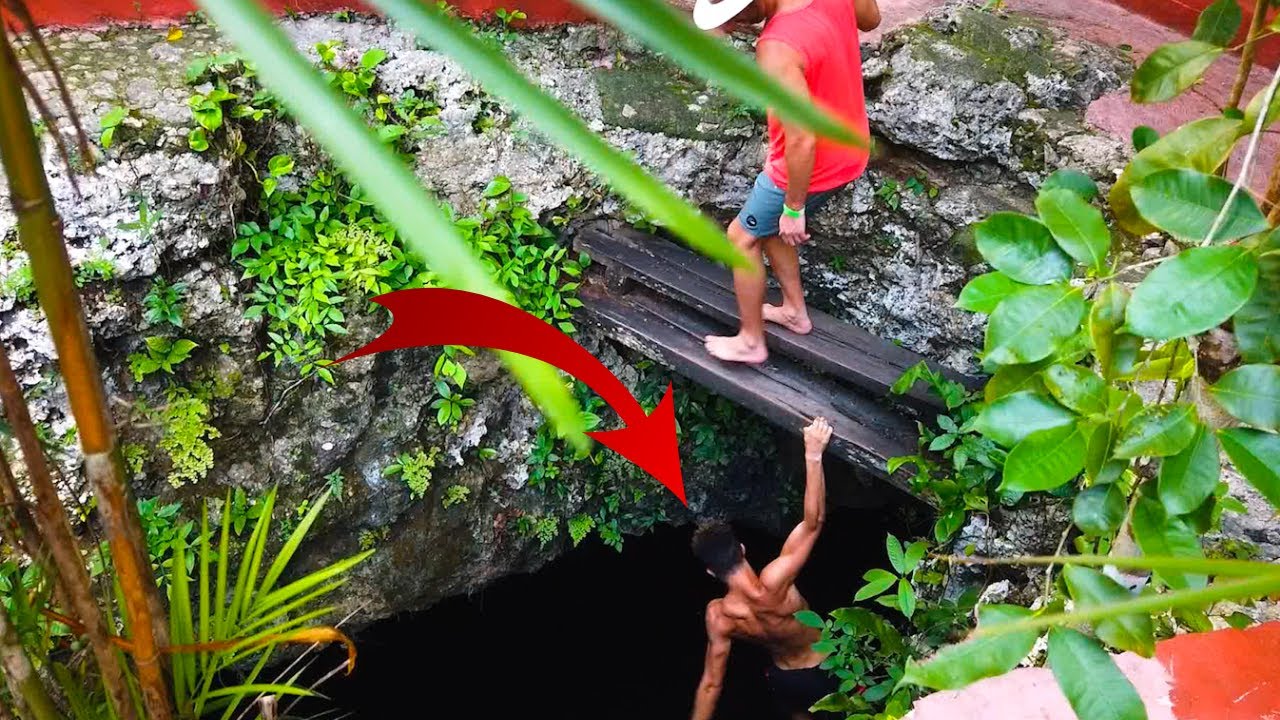 FARES SALVATORE - CENOTE KIN-HA AU MEXIQUE