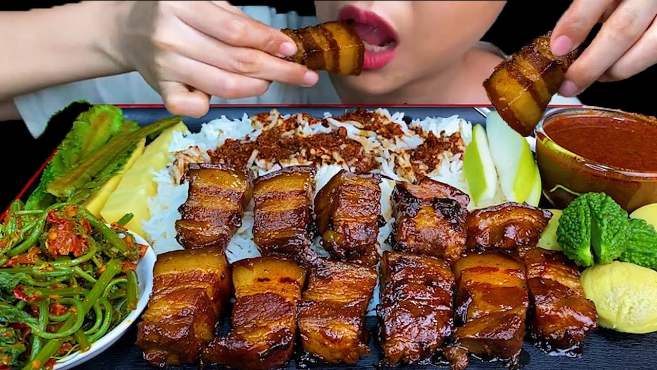 SPICY FOOD||Braised Pork Belly, Spicy Fish Paste, Stink Bean & White Rice * MUKBANG SOUNDS *