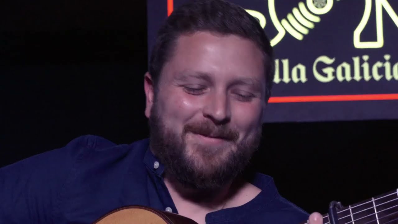 ALEJANDO HURTADO - Río de la Miel