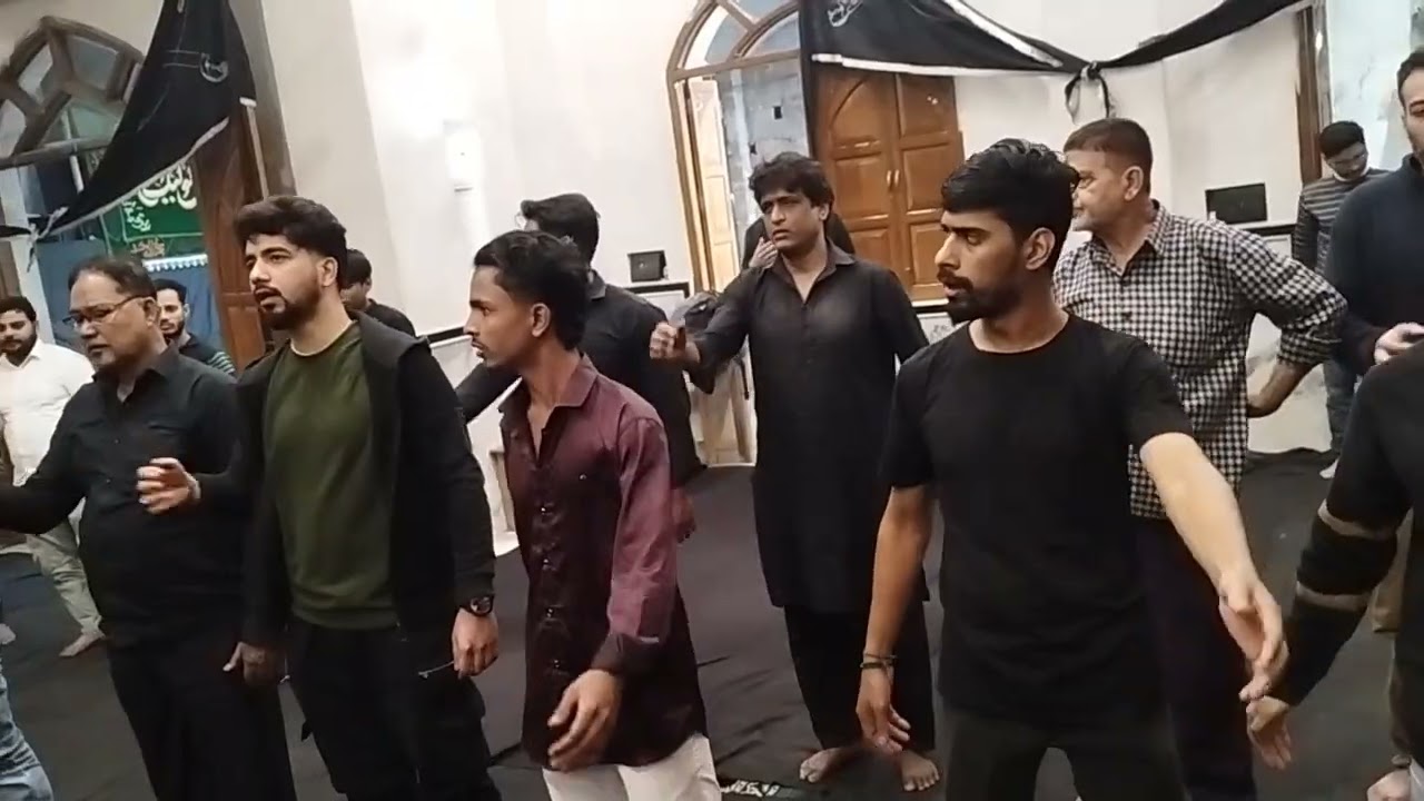 Anjuman yadgar e masoomeen Kolkata basravi masjid me nauha khani kartey huey nauhe khan huzaifa mehd