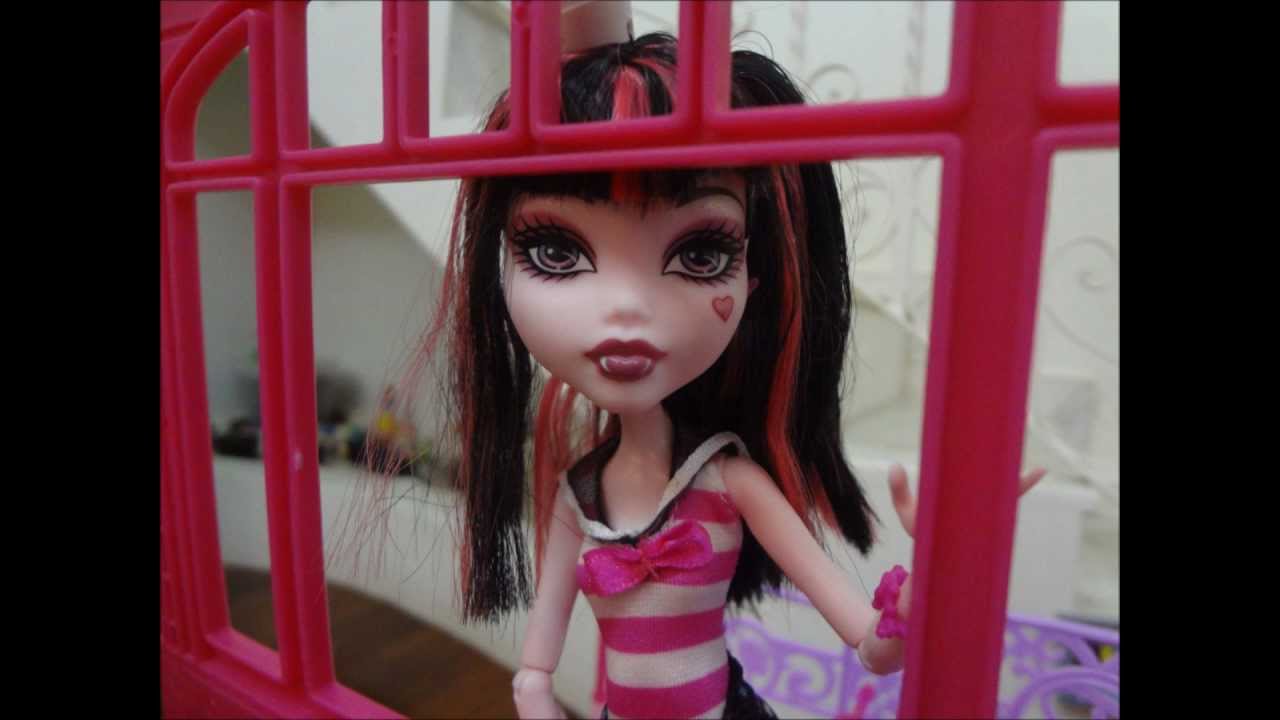 Draculaura - Call Me Maybe
