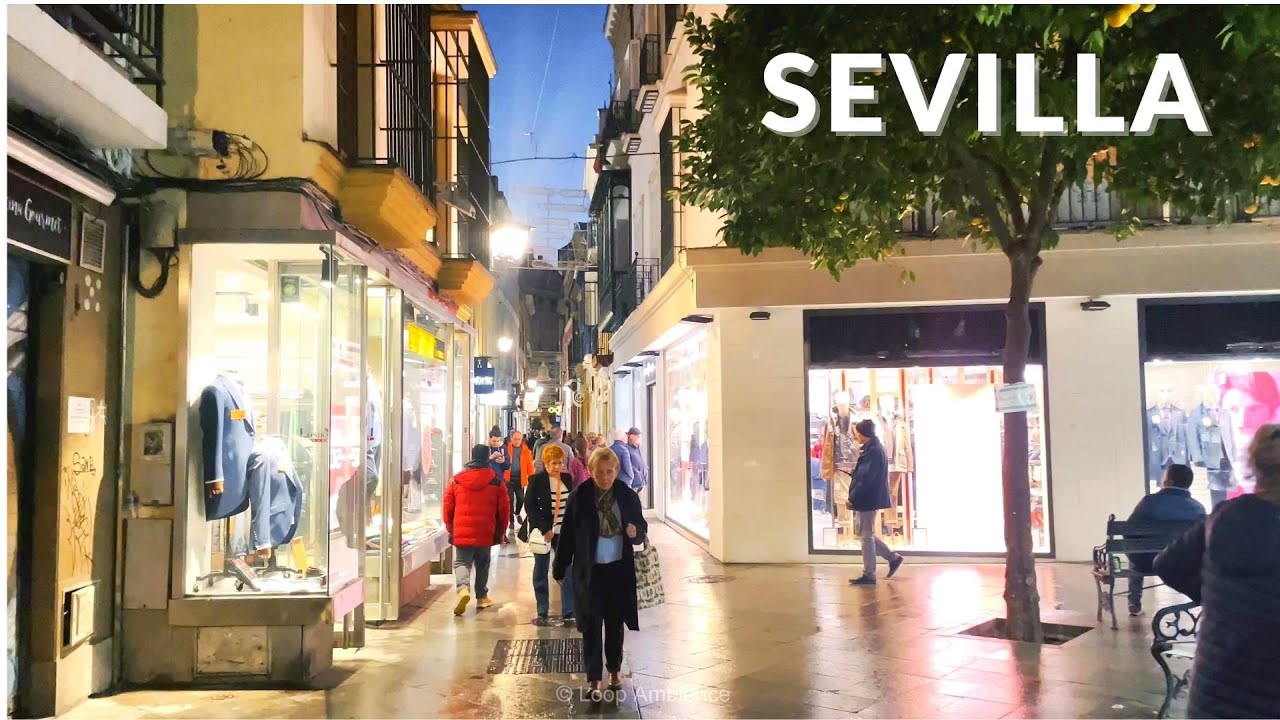 [4K]🇪🇸 SEVILLE SPAIN at night | Walking in the rain