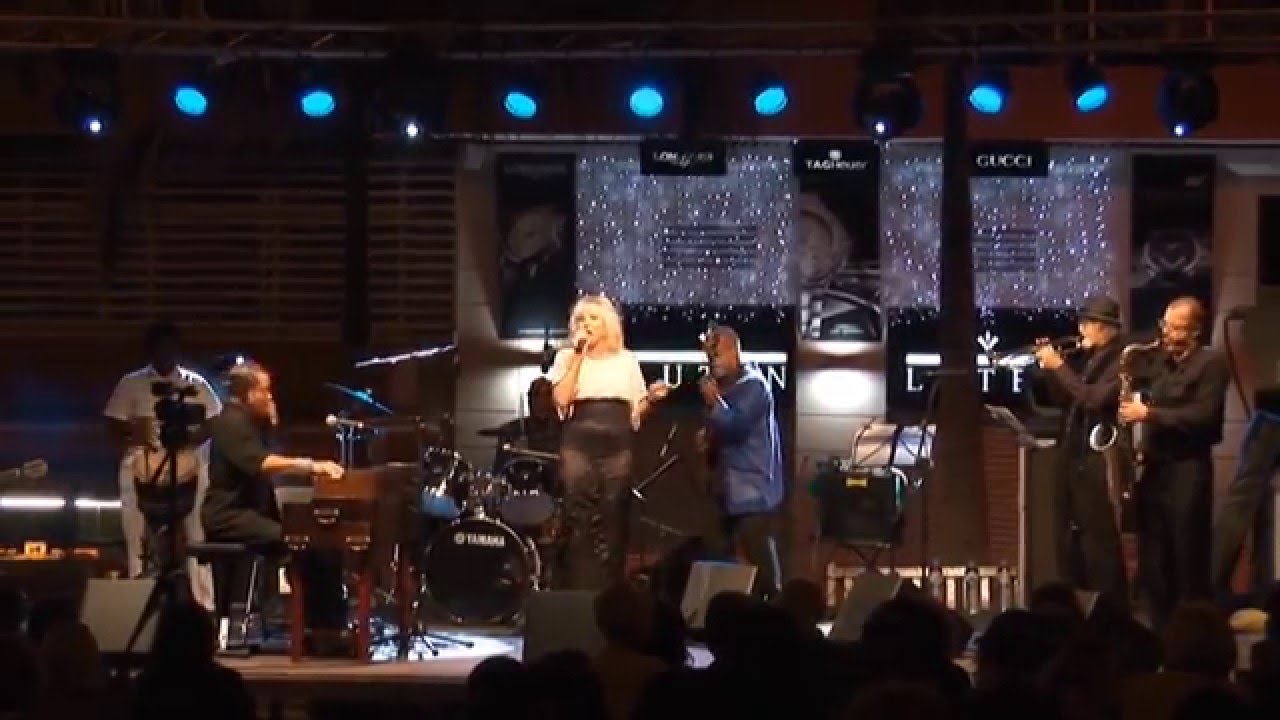 ORGANO JAZZ ENRIQUE VALDIVIESO & EDIT B BAND