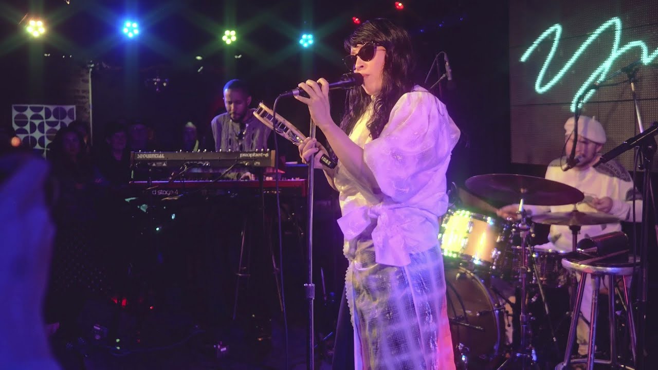 Yukimi - 'Make Me Whole' (Live)