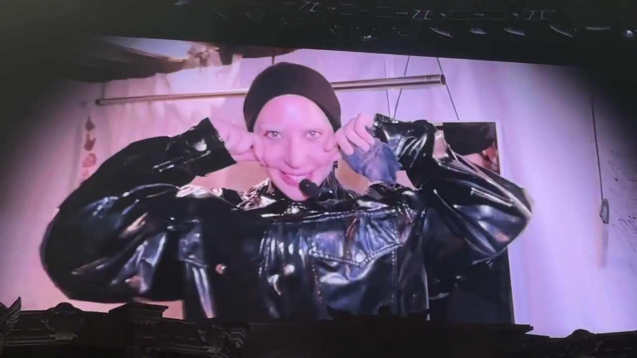 Lady Gaga - “How Bad Do U Want Me” and encore with “So Happy I Could Die” (live in London, night 4)