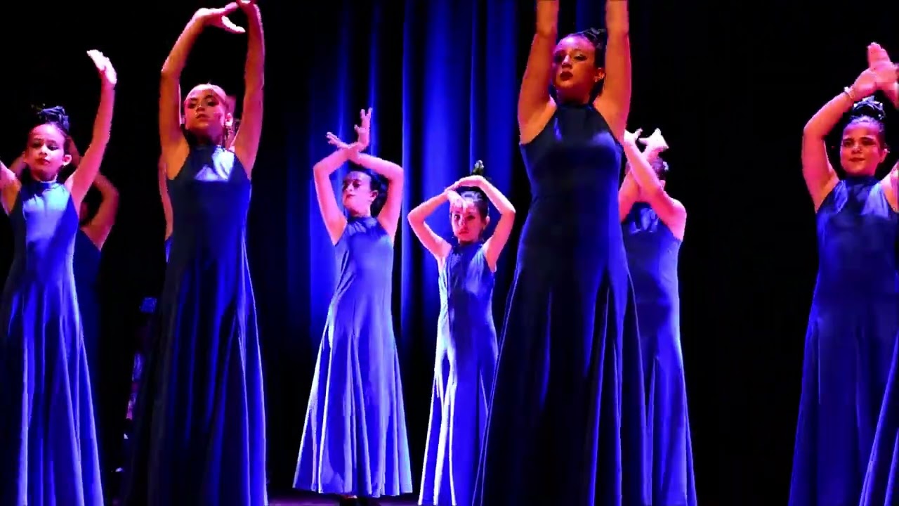 ESCUELA DE BAILE MARÍA JOSÉ, CLAUSURA DEL CURSO 2.021/22.  TEATRO COLISEO VILLACARRILLO, 18/06/2.022
