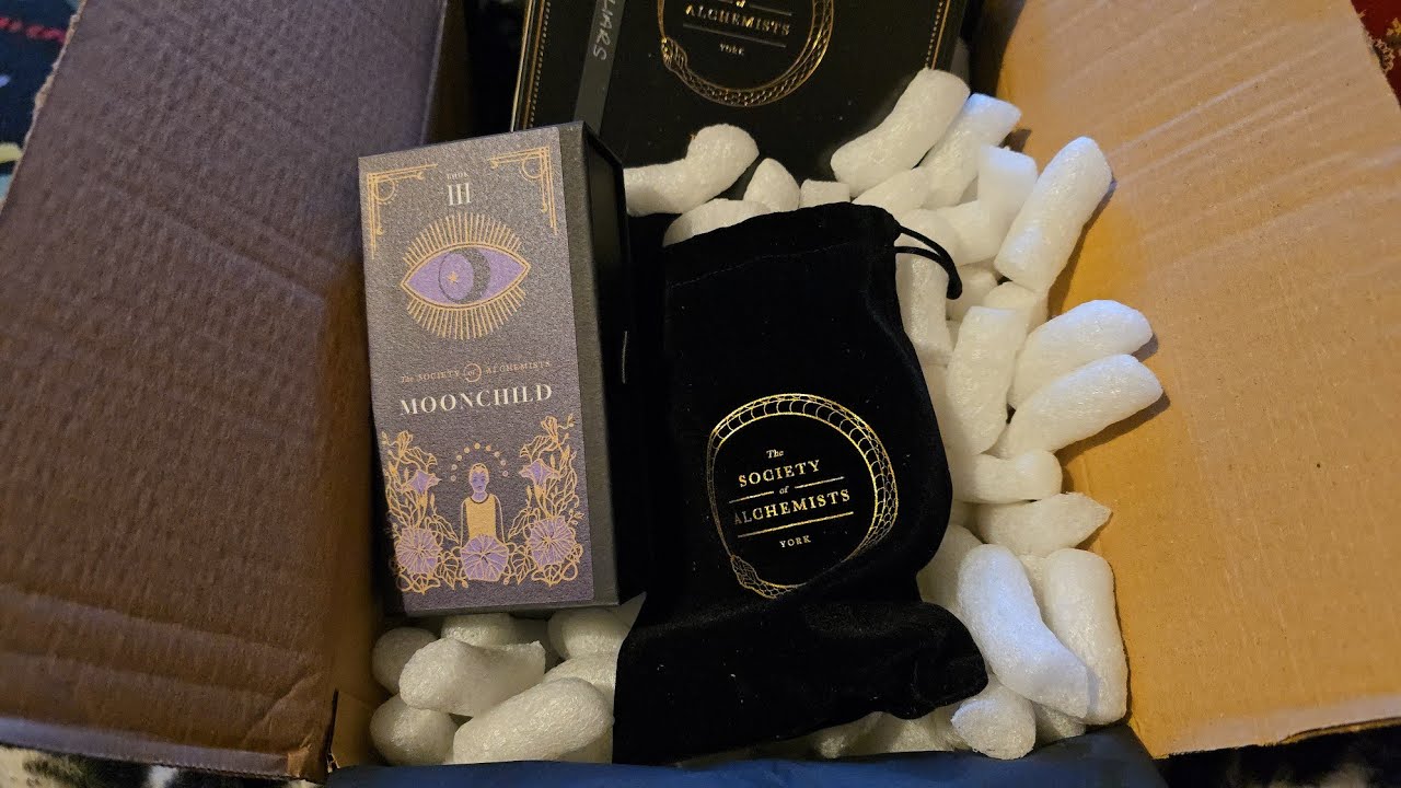 Perfume review of Society of Alchemists. 