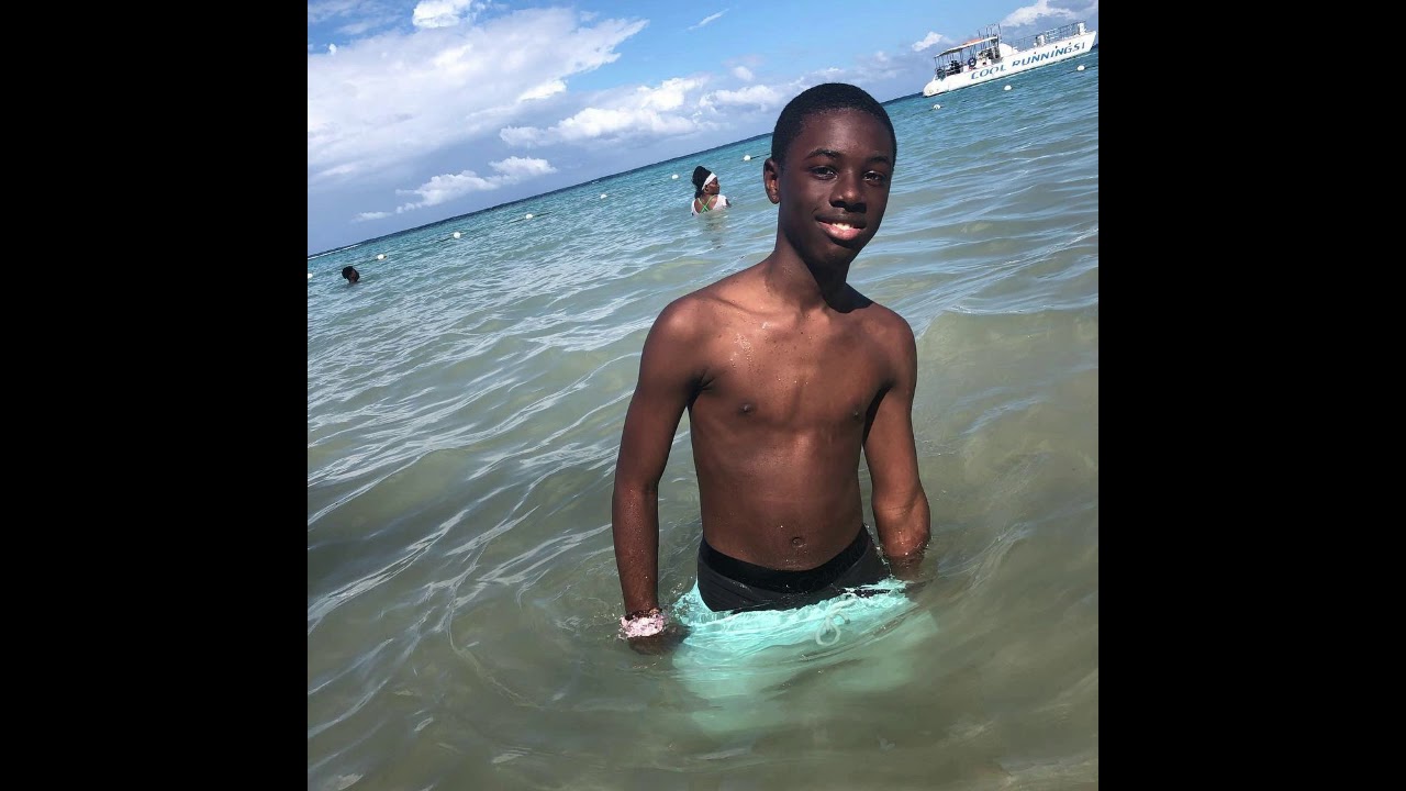 Alex Hibbert (shirtless) / 28 December 2018