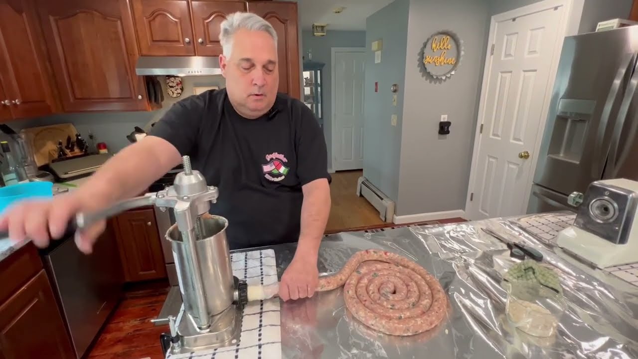 Как приготовить домашнюю итальянскую куриную колбасу