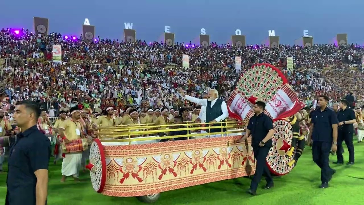 Massive Enthusiasm as PM Modi is Welcomed by the People of Guwahati