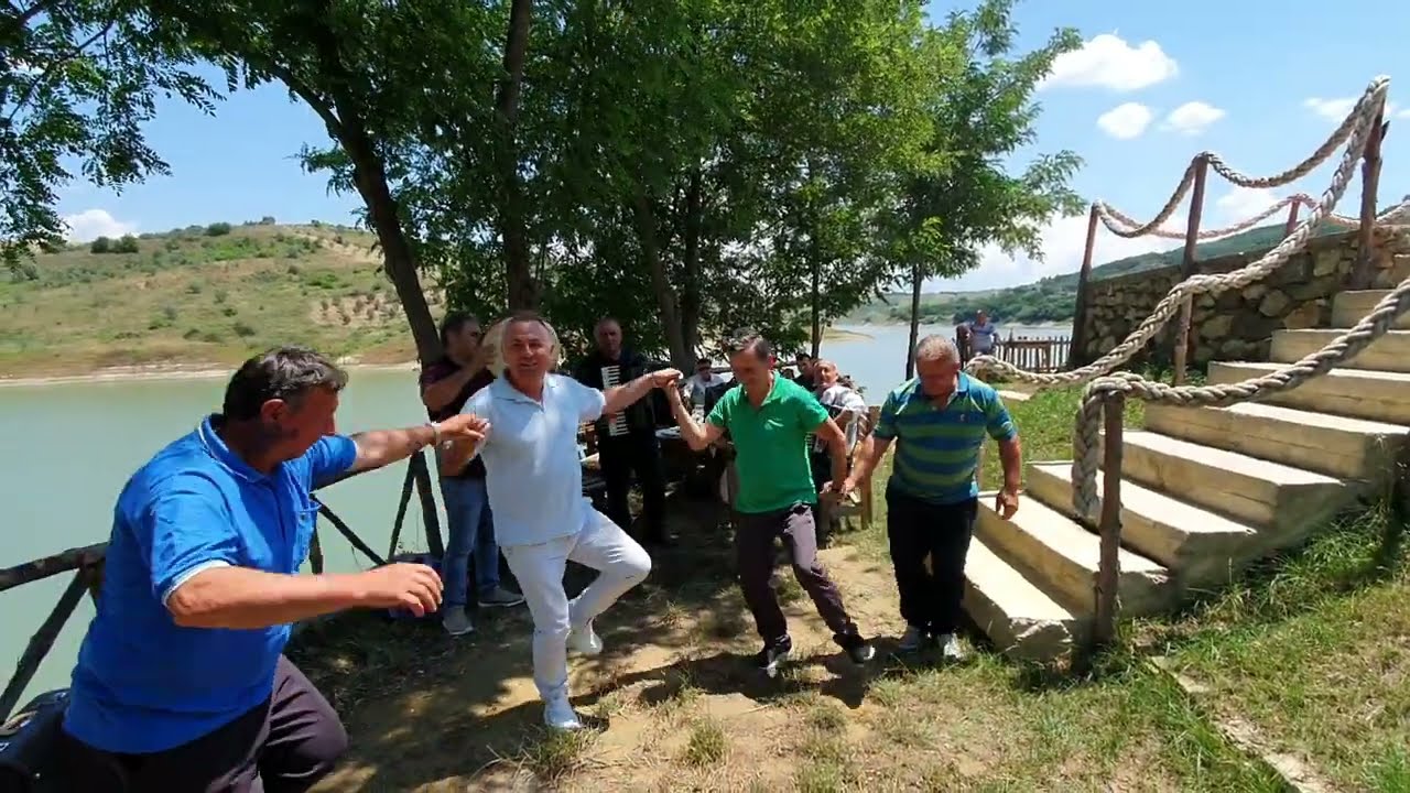Jonus Dervishi Klarinet Hsan Malo, Gezim Jupi Fizarmonike Petrit Hasko ne Defe