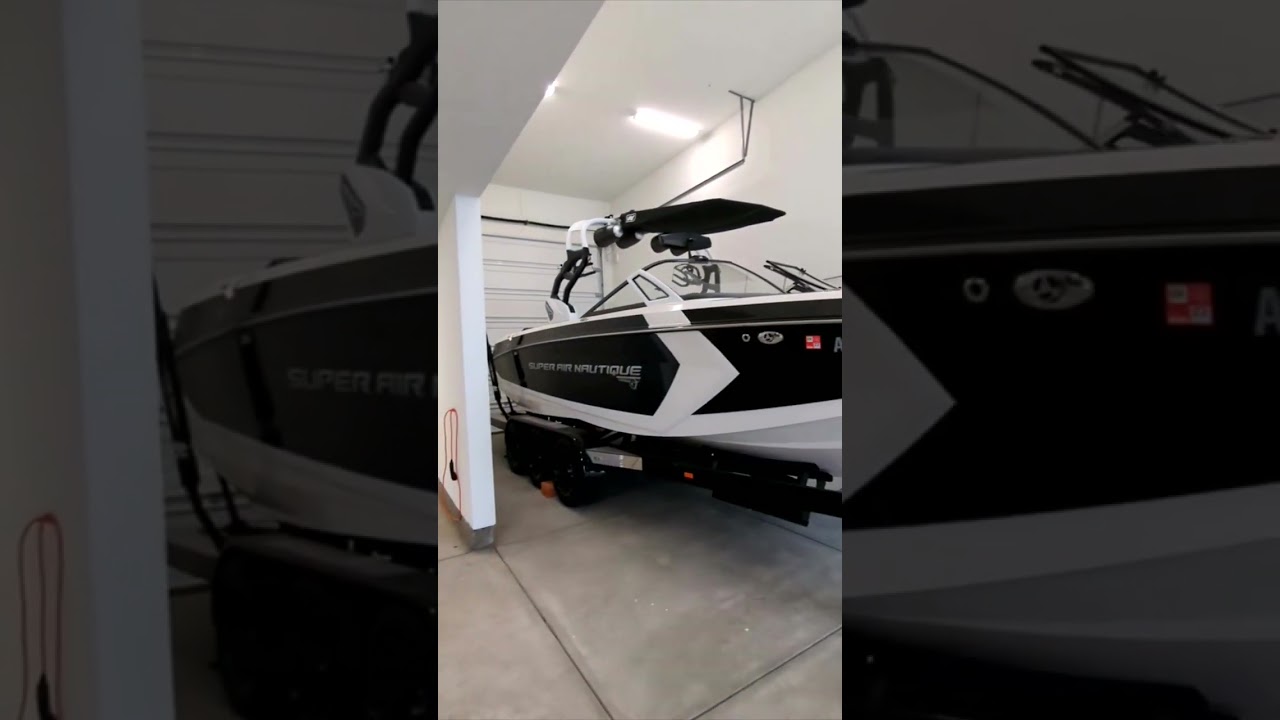 Amazing RV Garage