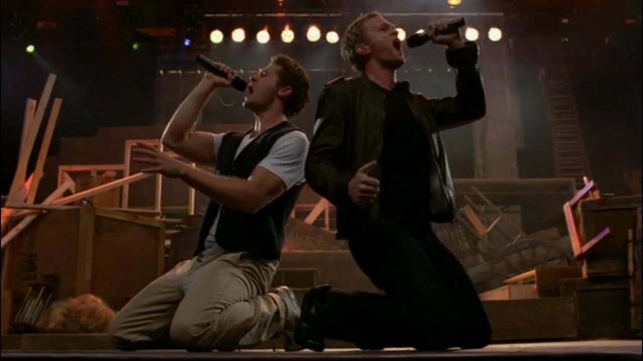 Glee - Dream On (Full Performance)