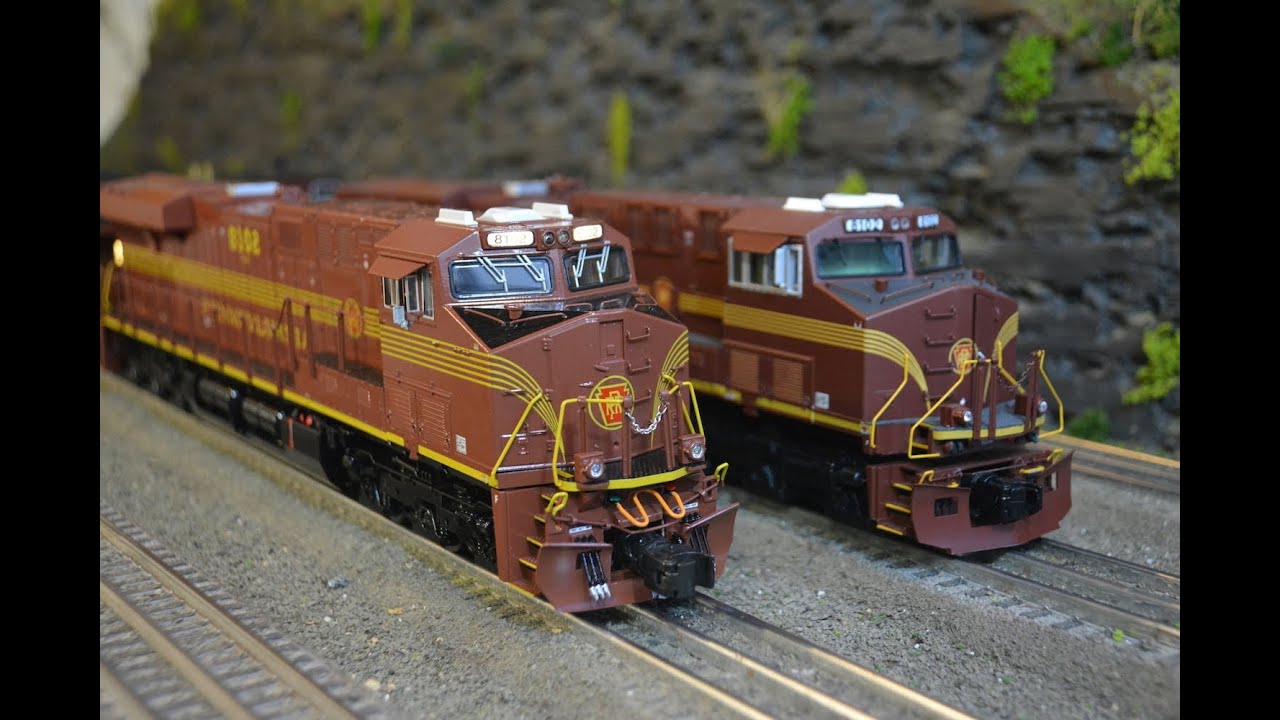 MTH Premier VS. Lionel Legacy Pennsylvania NS Heritage ES44AC #8102