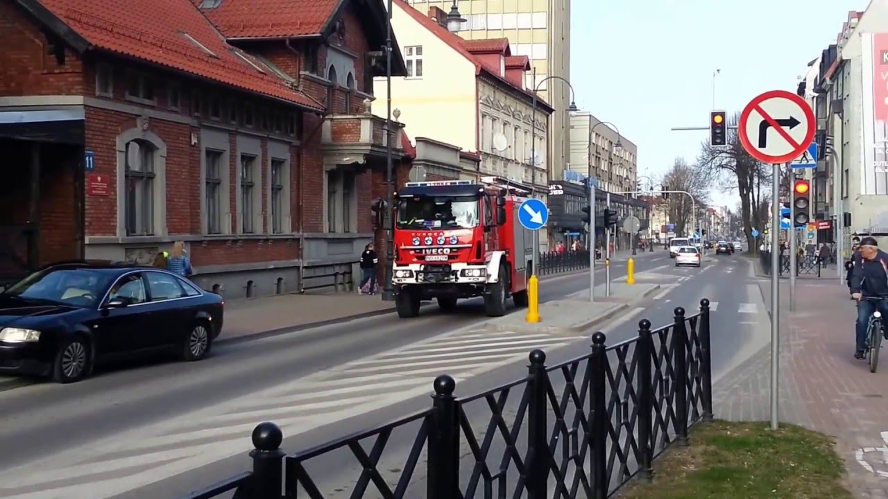 Przejazd alarmowo dw&oacute;ch zastęp&oacute;w z JRG w Ełku - GBA oraz GCBA