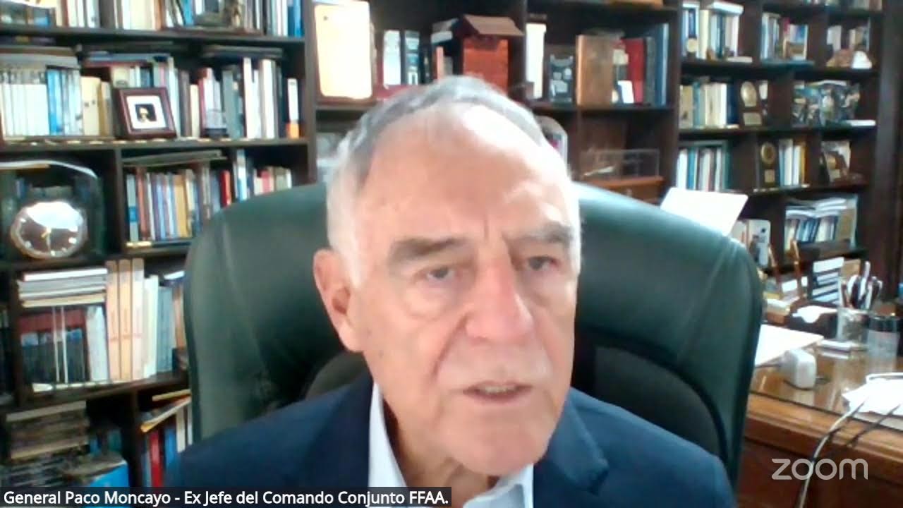 En HCJB NOTICIAS el General Paco Moncayo, Ex Jefe del Comando Conjunto.