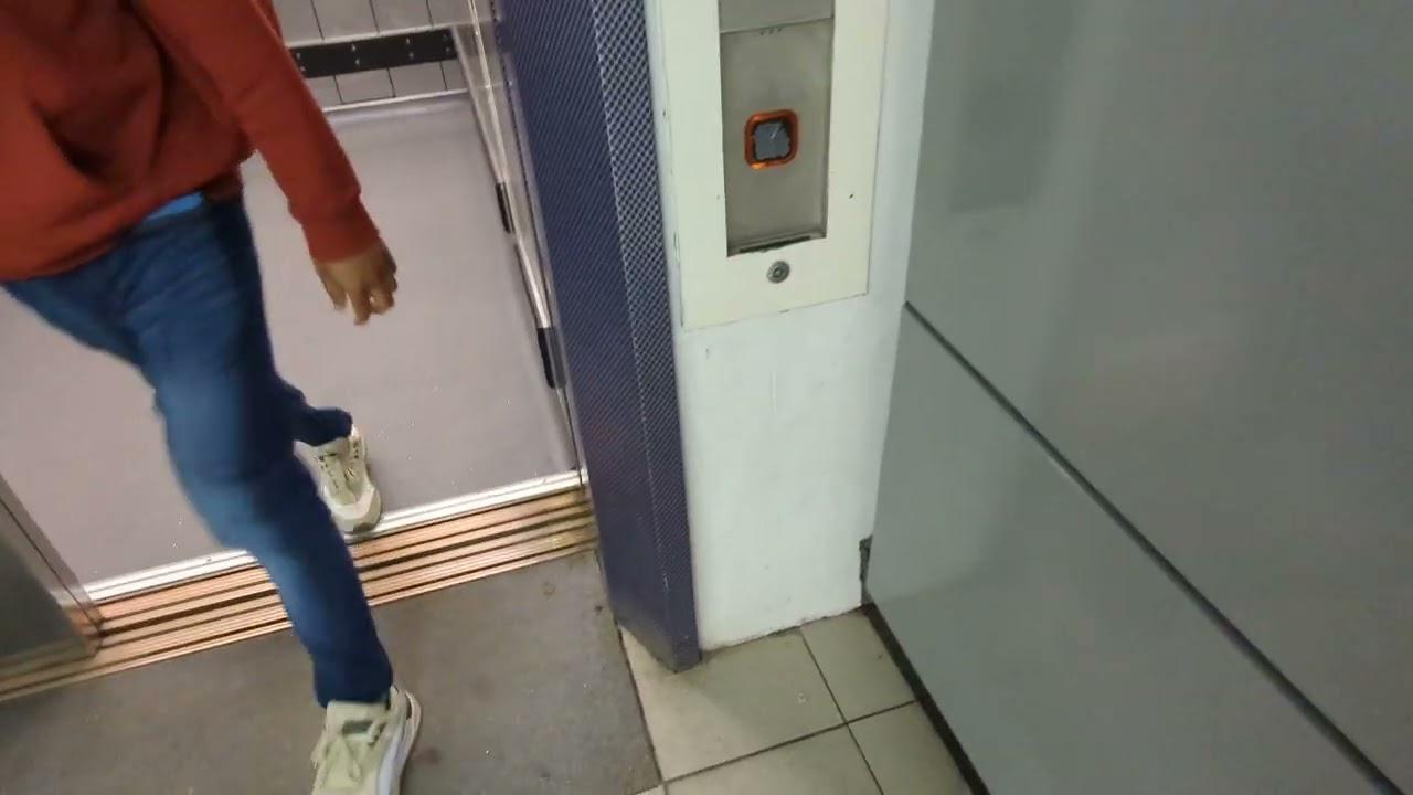 Stannah hydraulic lifts @ Milton Keynes Central