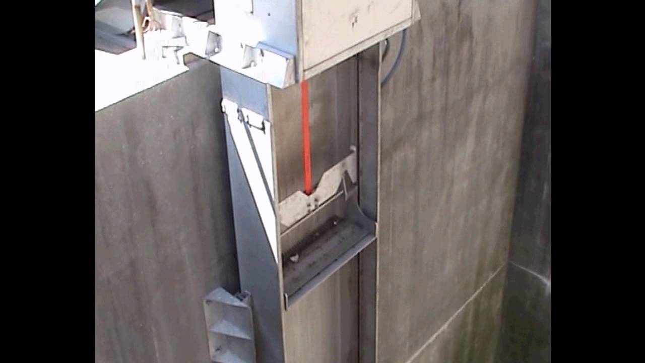 Vertical Bar Screen. By Aqualitec