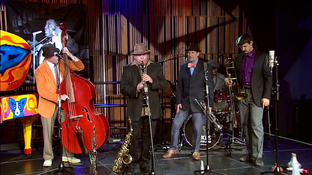 Struttin' With Some Barbecue - by- DUKES of Dixieland