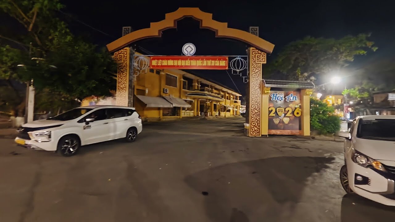 Hội An sau 22:00 Vắng vẻ và cổ kính