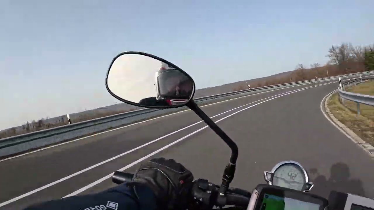 De Gemünd à Heimbach (D) / Moto Guzzi V7 Stone 850