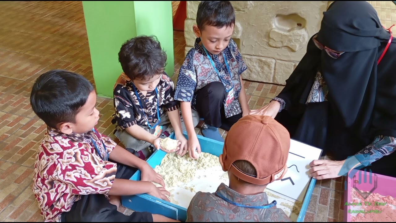 TK Islam Salman Al Farisi__MPLS hari pertama, Maa syaa Allah seru sekali..