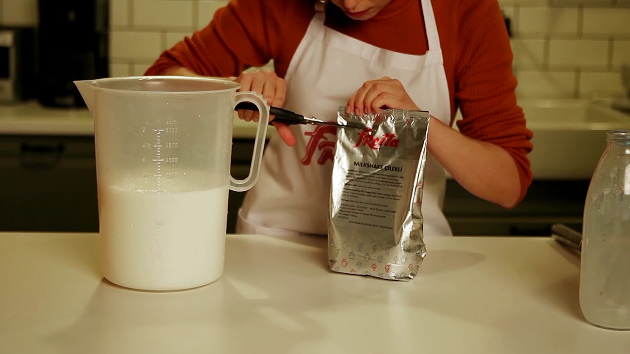 Fretta Milkshake Çilekli İçecek Tozu ile Ürün Yapımı