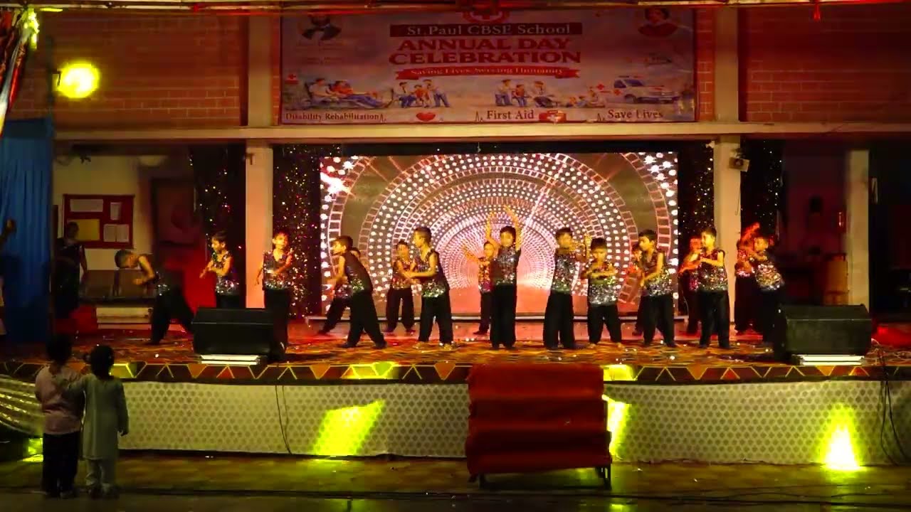 Stage rocked by our mini superstars 🕺🔥| mixed song sauda Khara khara and Gallan Goodiyaan