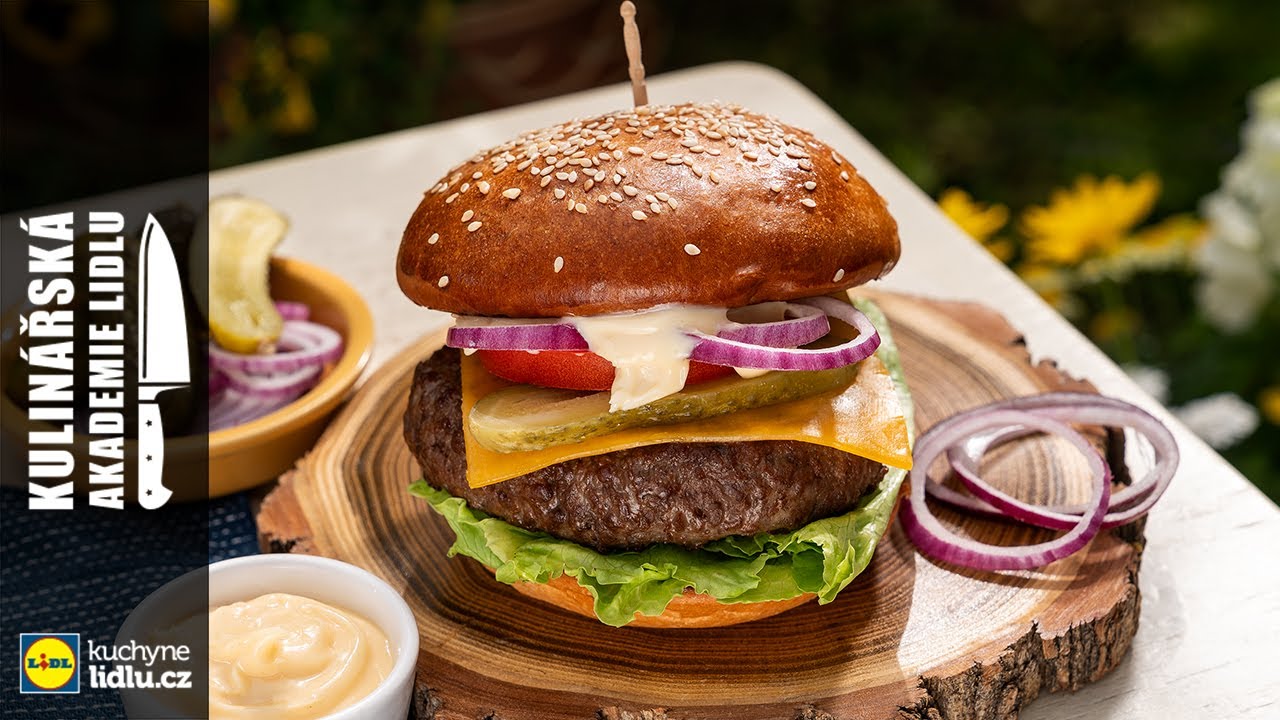 Hovězí burger - Roman Paulus - Kulinářská Akademie Lidlu