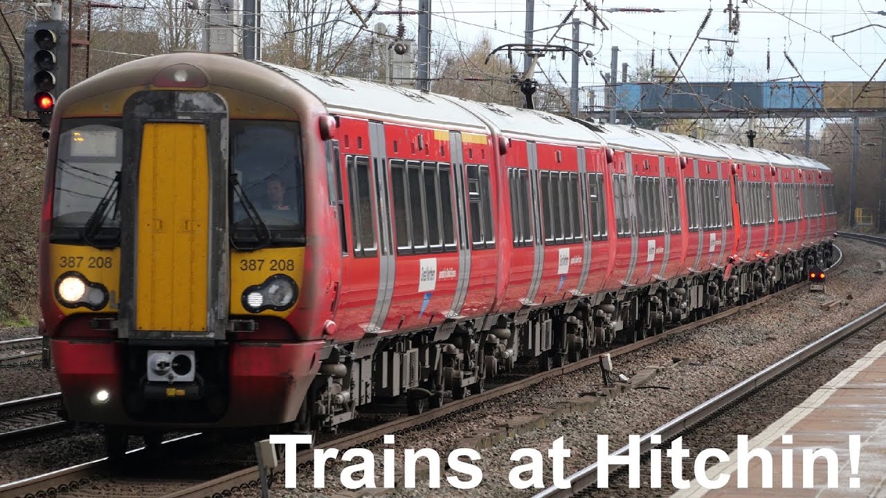 Trains at Hitchin Station - ECML - 29/01/2022