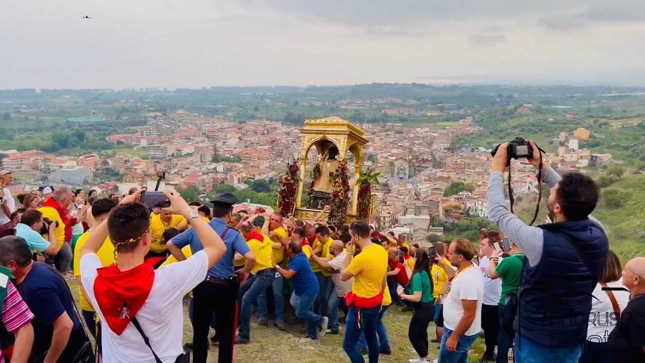 A Chianata di San Filippo Siriaco 4 Giugno 2023 Calatabiano - video by Amoruso Photo