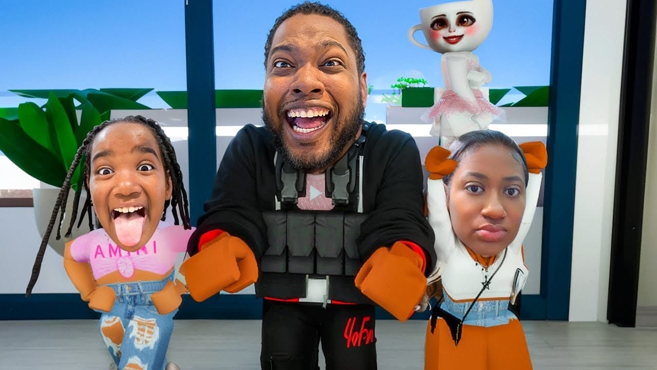 WE BANNED BALLERINA CAPPUNICCINA FROM OUR HOUSE ON BROOKHAVEN! BIGE ,KAYLA , ERIN AND PARIS