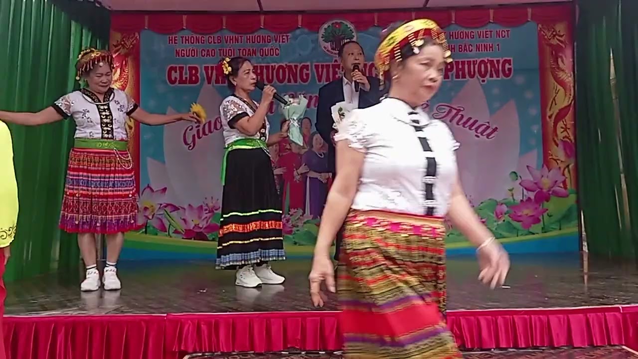 Ngày 18/1/2026clb minh phương ( tinh ca Tây Bắc cap đoi nam nữ hay nhức nách nha xuan tang ban mai)