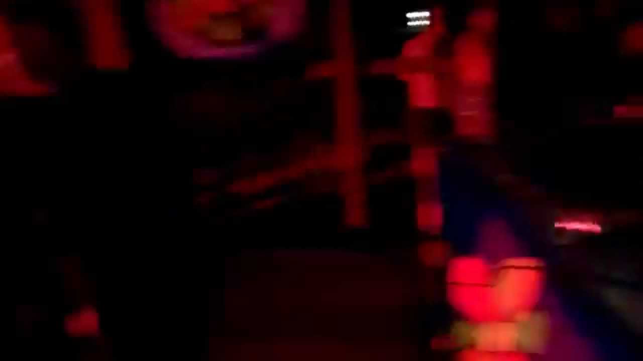 Dj Sy scratching vs Mc Dowling vocal scatching