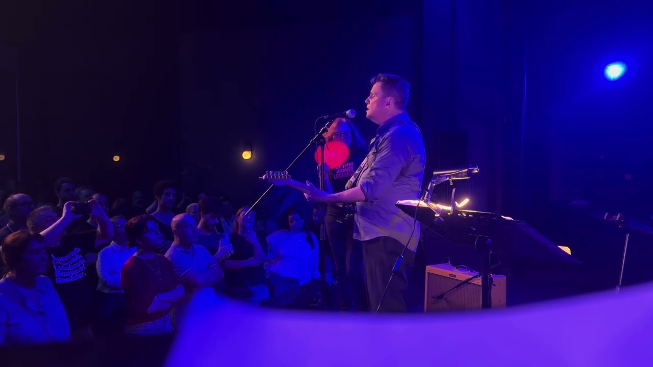 Sun Kil Moon 'Dogs' Live in Porto 10/21/2025