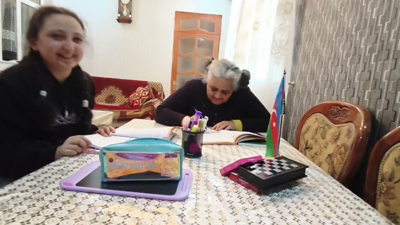 Nənə və nəvəsi Aylin | Səhnəcik 19 