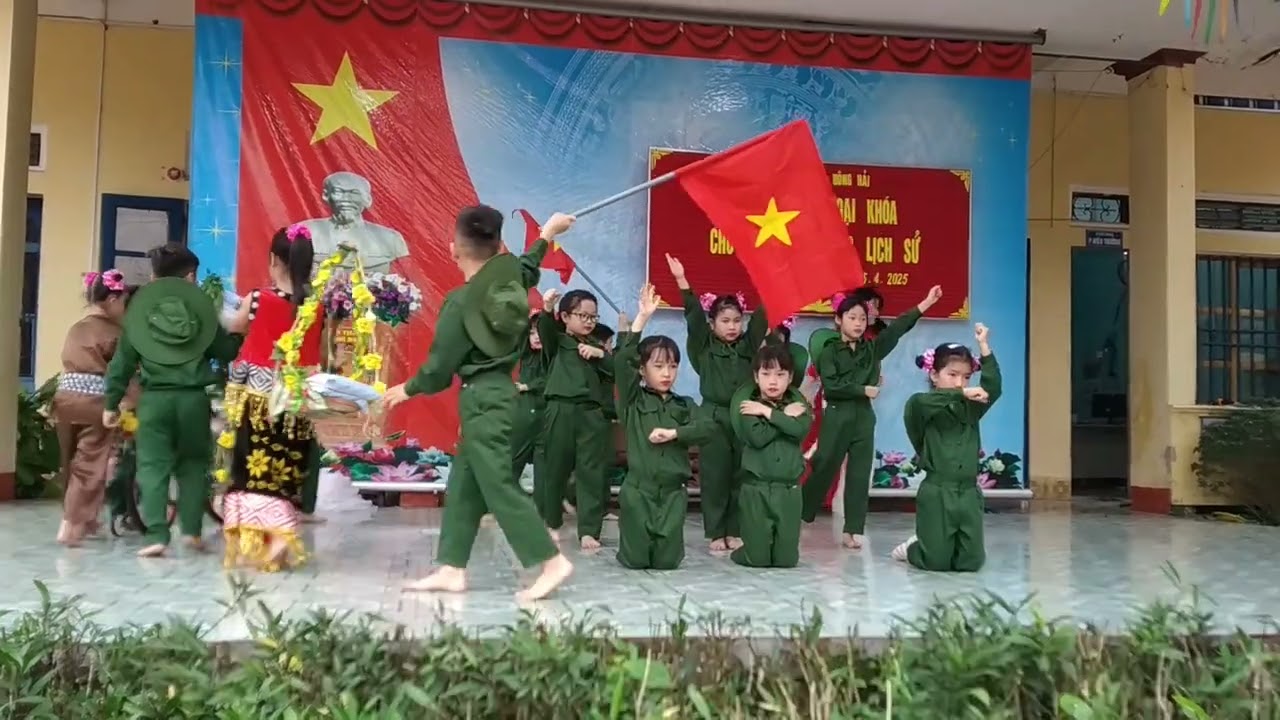 Văn nghệ trải nghiệm lớp 1. Tiểu học Đông Hải