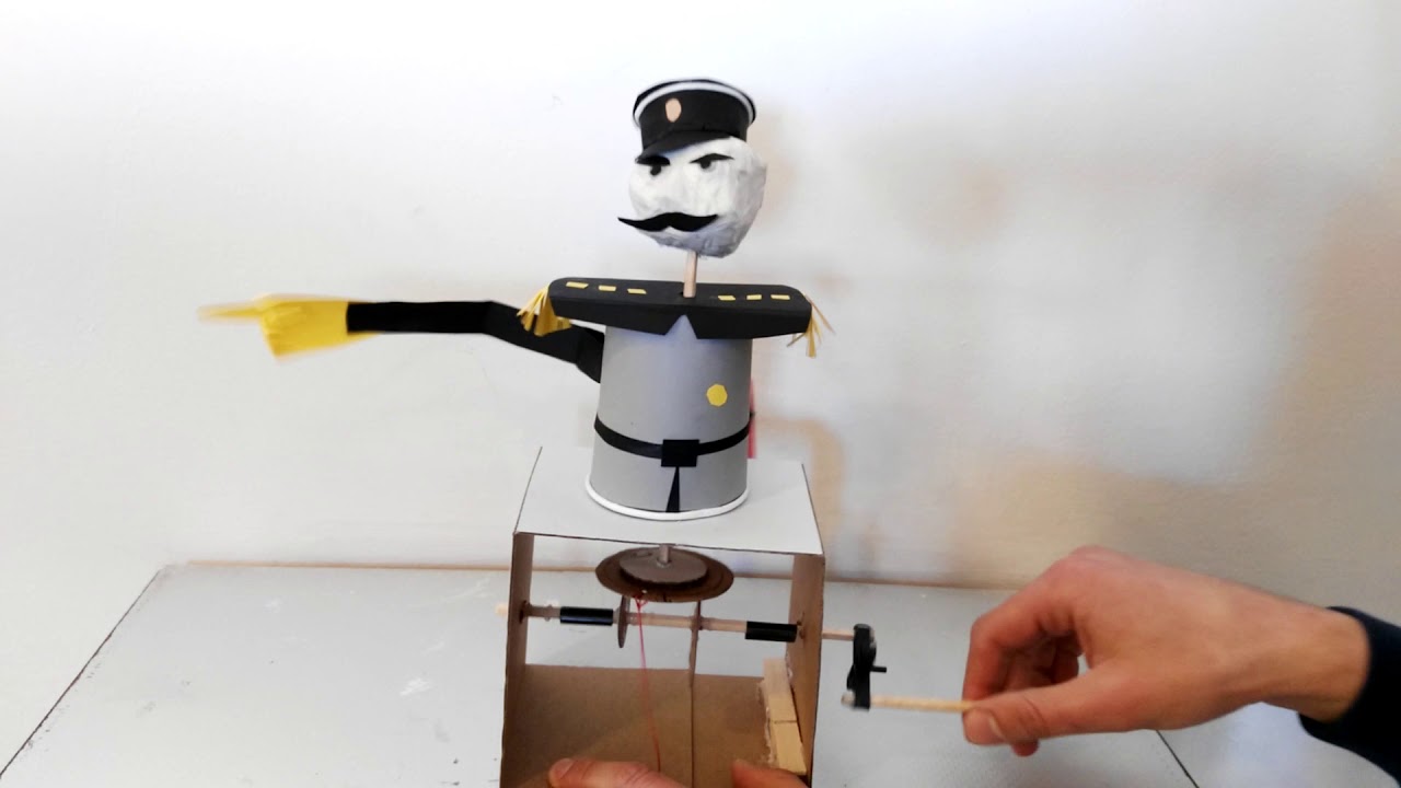 Automata Workshop @ Bezalel Academy for Arts & Design. Work by Jonny Houser