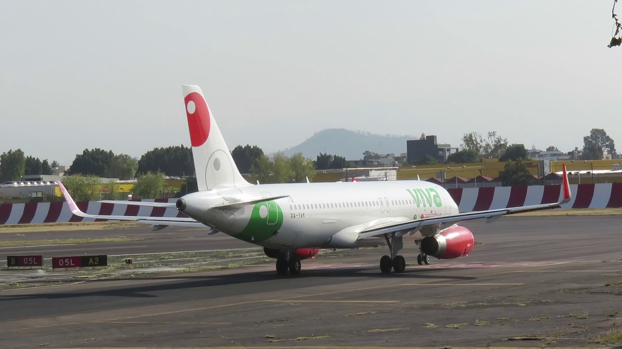 Monday night Spotting In Mexico city Airport