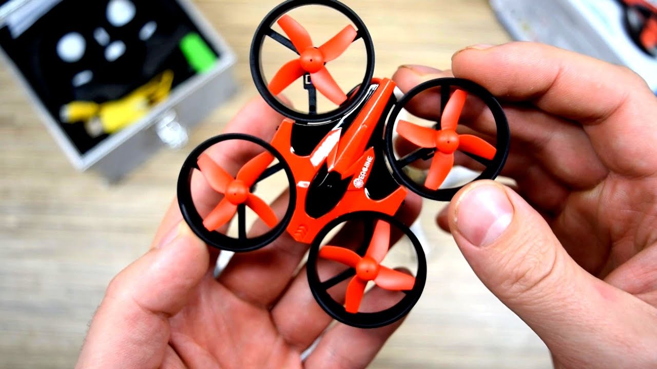 КВАДРОКОПТЕР EACHINE E010 И FX797T FPV