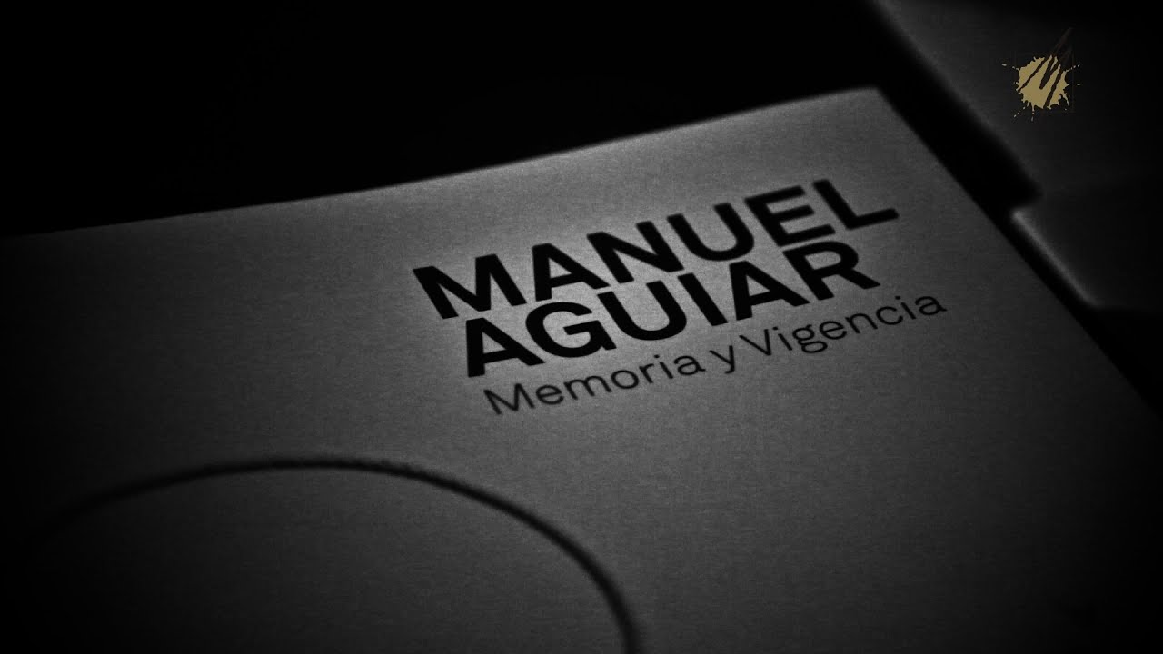 Manuel Aguiar en las salas del MACLA