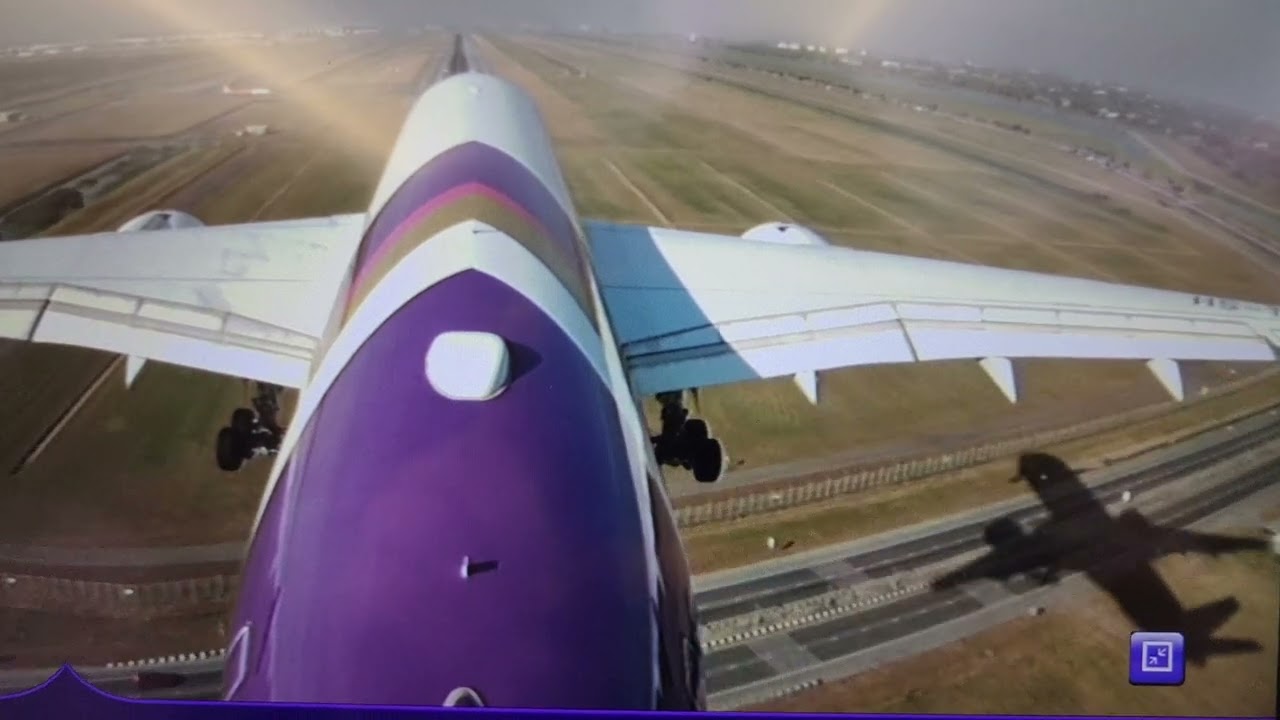 Airplane Tail Camera landing, awesome