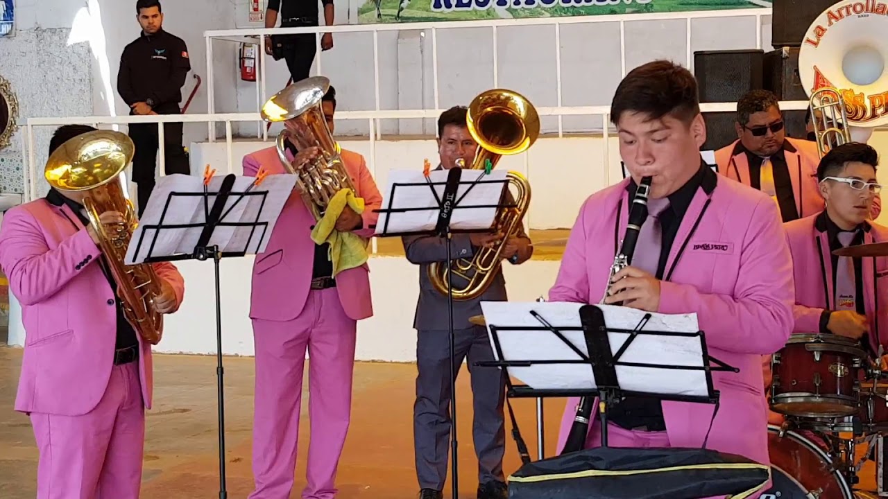 Brass Per&uacute; - Deep Purple Medley (rock)