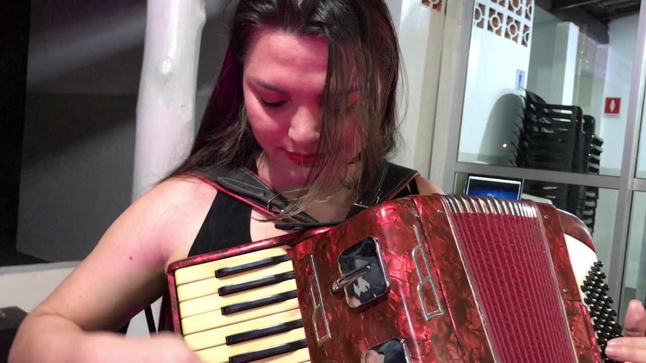 LUCIANE CHAMAMEZEIRA, A musa do chamamé, O JACARÉ