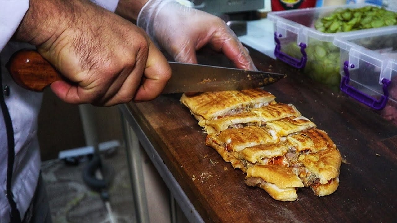 Kavurmalı Tostumu İlaç Niyetine Veriyorum!!! Gürhan TOST